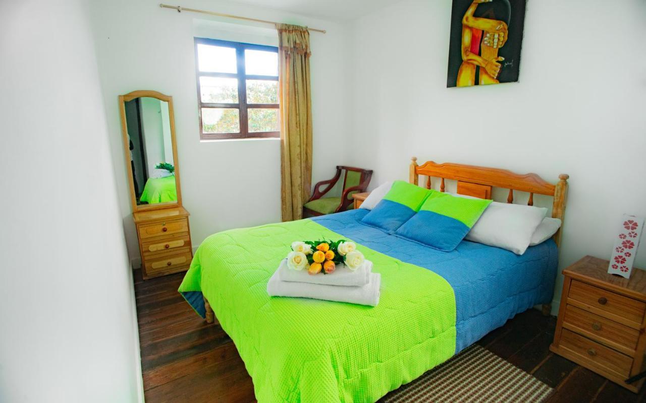Colonial House Inn Кіто Екстер'єр фото
