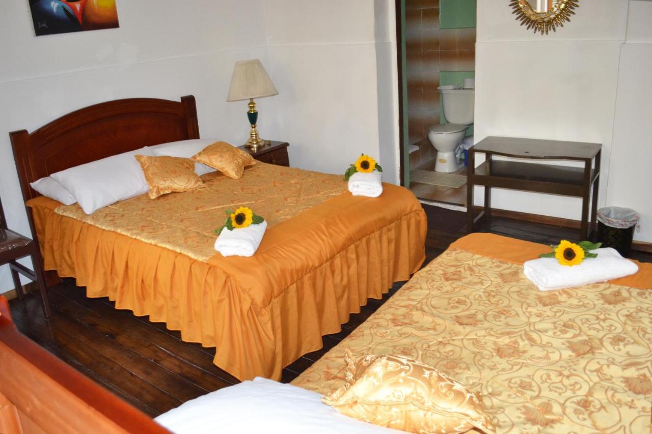 Colonial House Inn Кіто Екстер'єр фото